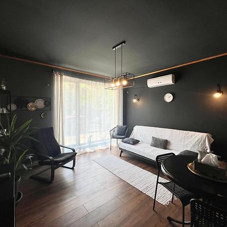 Inc Apartment In Villa Bukurešť Exteriér fotografie